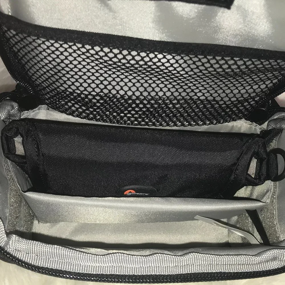 Lowepro padded small camera / portable gps bag